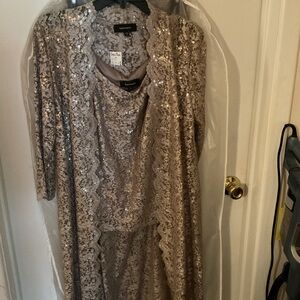 Gold Pantsuit with Sparkly Embellishments and Glamorous Appeal